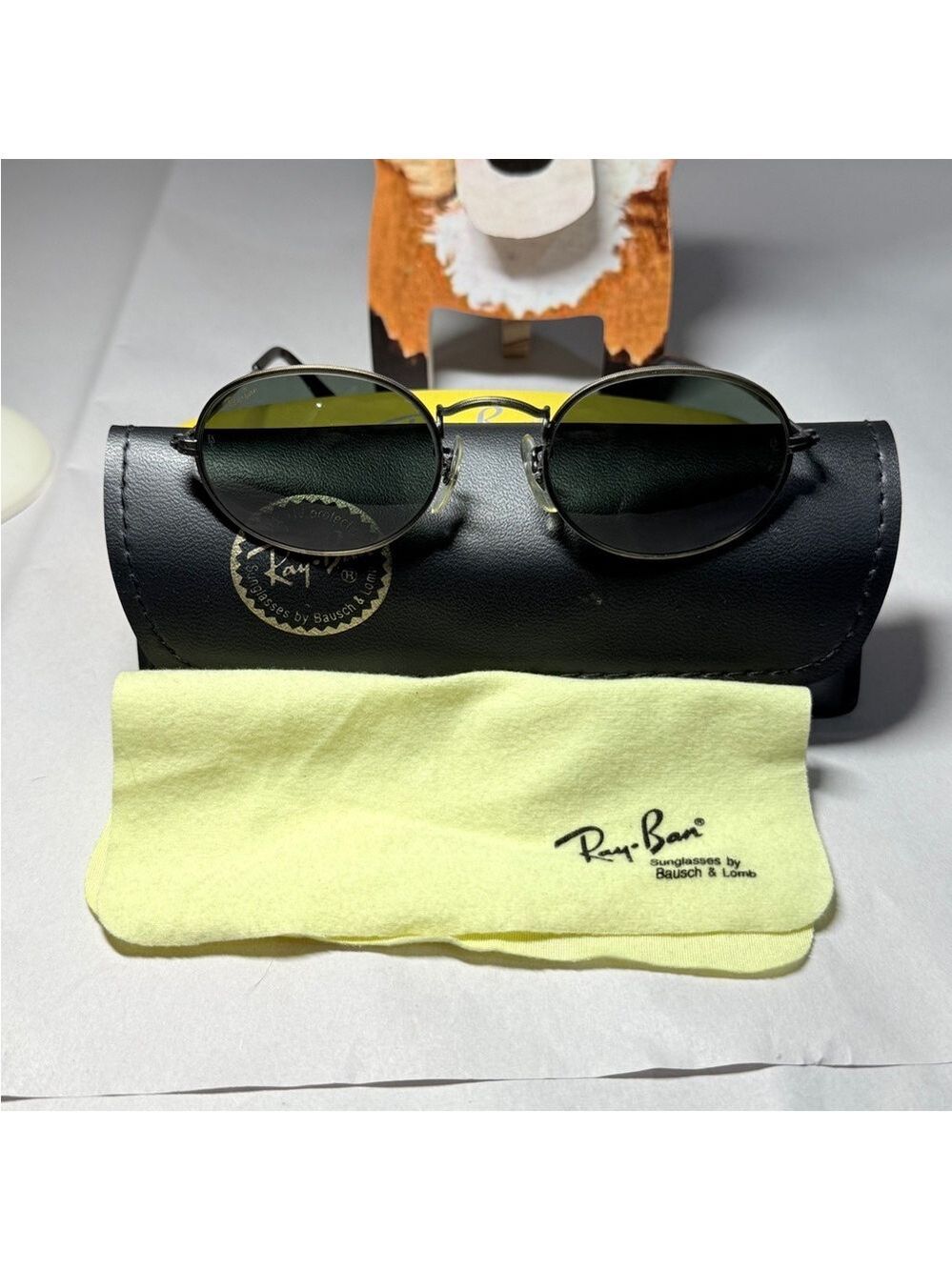 Vintage Rare Ray-Ban Black Sunglasses with Yellow Cloth